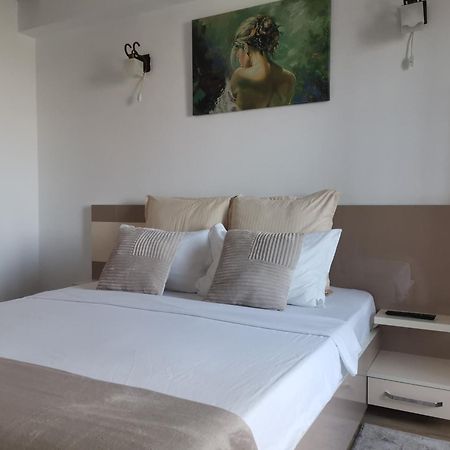 Coffee Residence Apartment Cu 2 Camere Bukarest Exterior foto